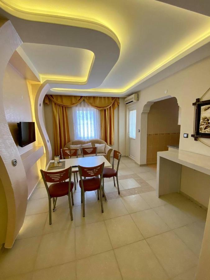 Yalcin Hotel & Villas โอลลุนเดนิซ ภายนอก รูปภาพ